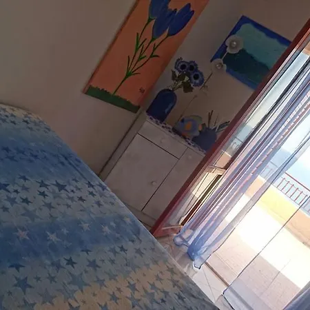 Magnificent Sea Views *
